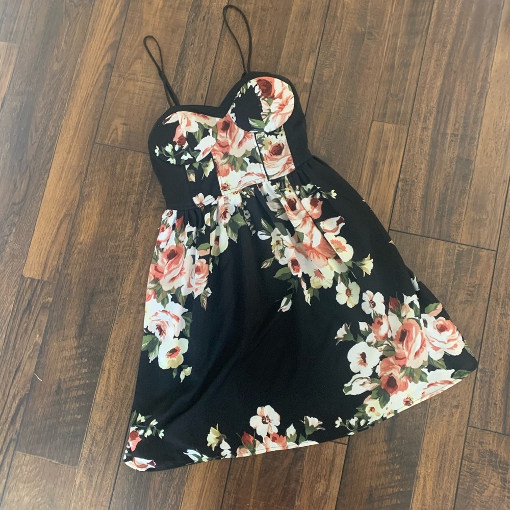 Xhilaration floral black dress size xs - Picture 2 of 5